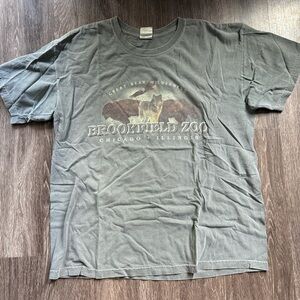 Gildan | Gray Brookfield Zoo Great Bear Wilderness Men's Short Sleeve T-Shirt